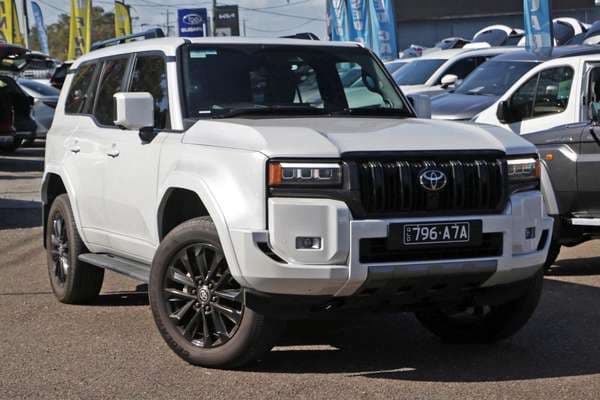 2024 Toyota Landcruiser Prado